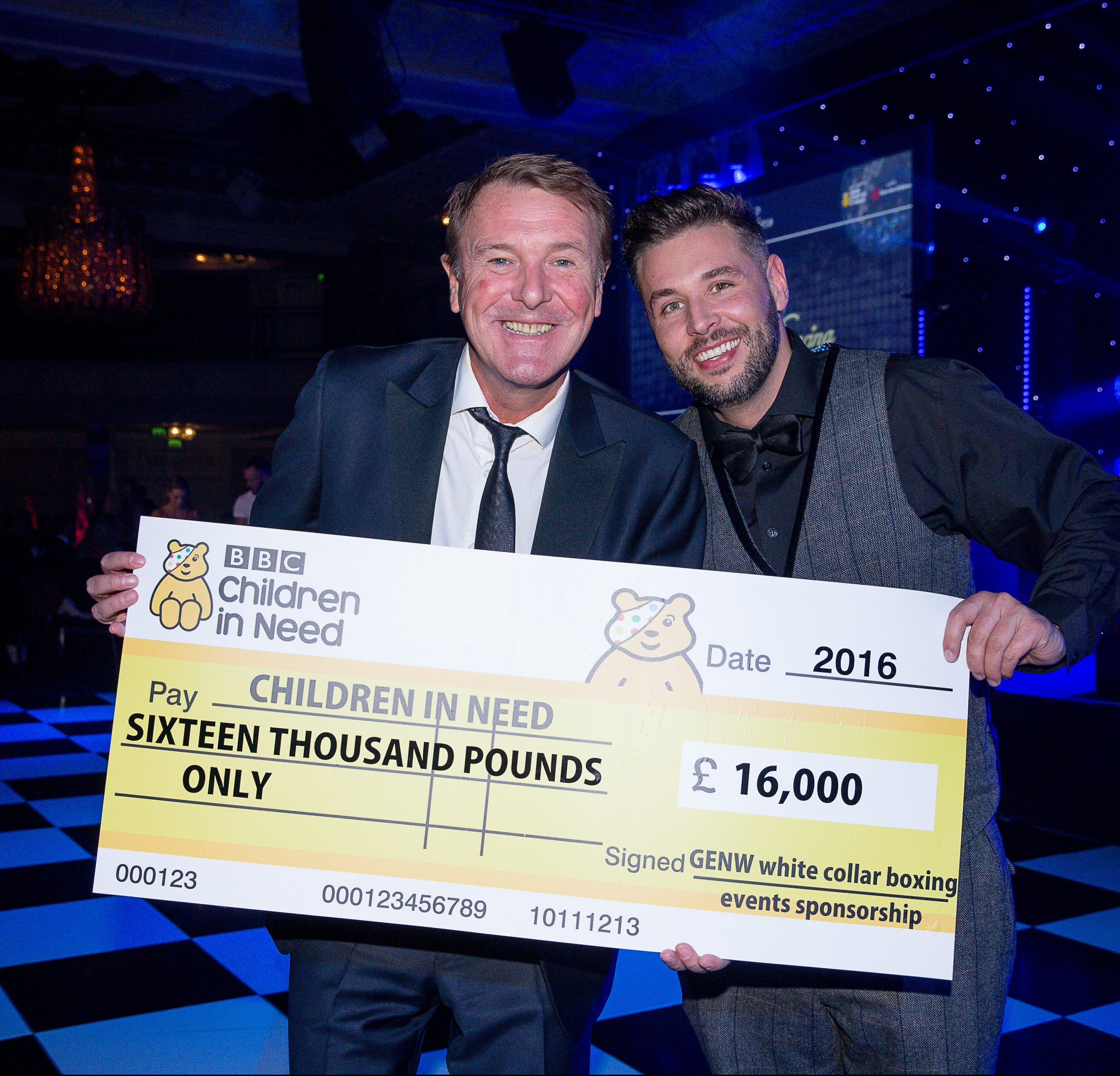 phil tufnell and mike martin children in need holding cheque